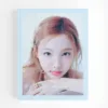 Twice - Yes, I am Nayeon 1st Photobook (Ver. SKY) con POB JYP